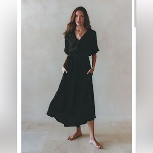 NWOT Aura The Label Genevieve Midi Dress, Black, M